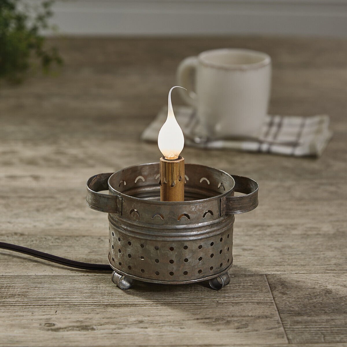 Primitive Colonial Reproduction Cheese Mold Accent Lamp 7" - The Primitive Pineapple Collection