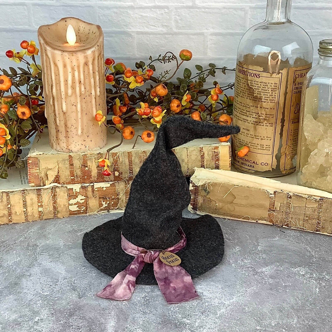 Honey and Me HalloweenSmall Groovy Witch Hat F22140 - The Primitive Pineapple Collection
