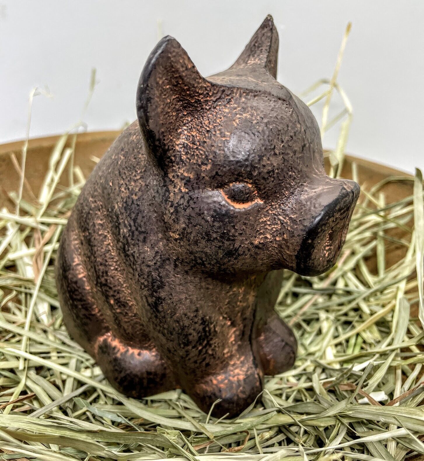 Primitive Country Cast iron Pig 4.5" - The Primitive Pineapple Collection