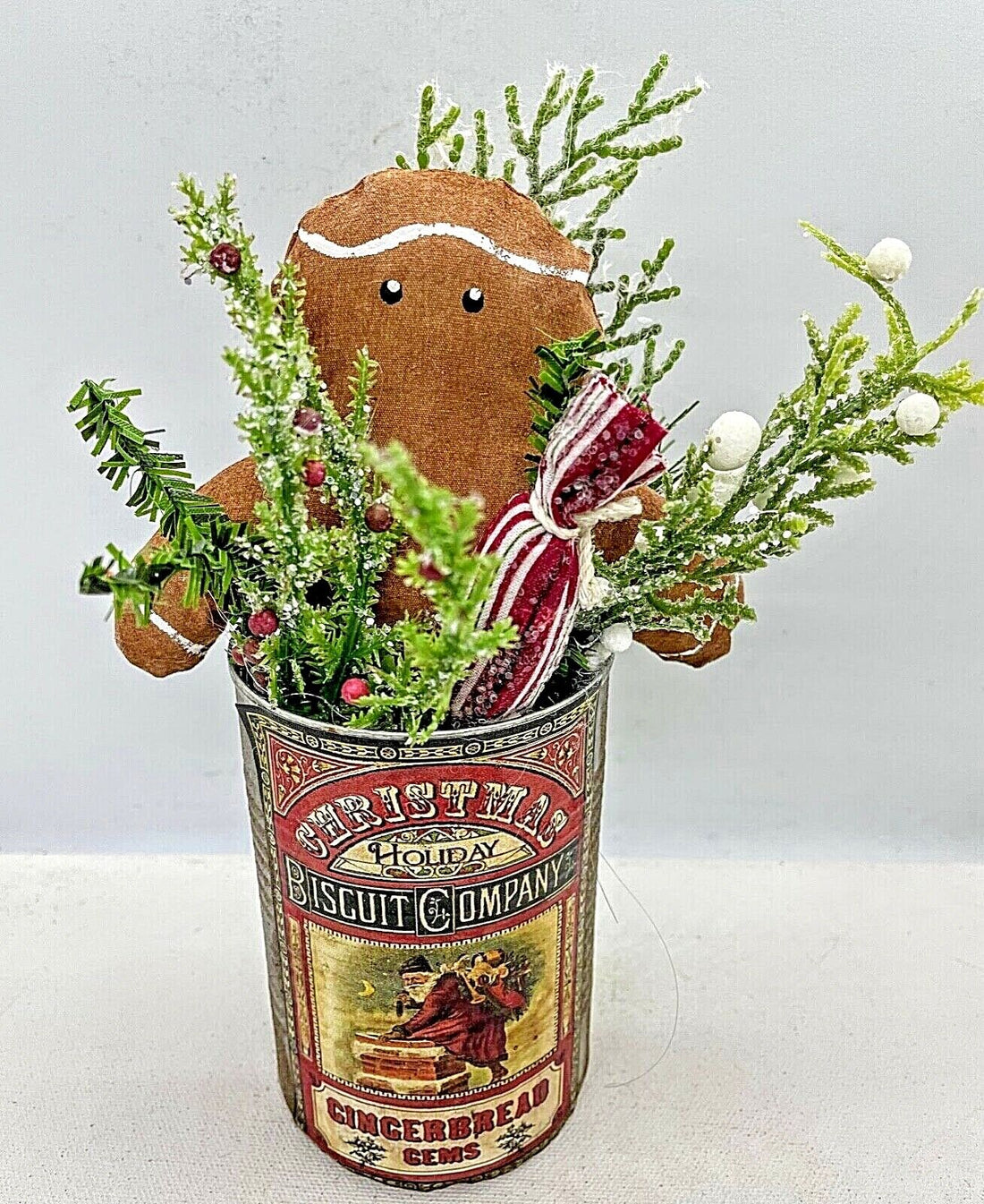 Primitive Handmade Christmas Gingerbread in Biscuit Tin Can Greens/Berrys 8&quot; - The Primitive Pineapple Collection