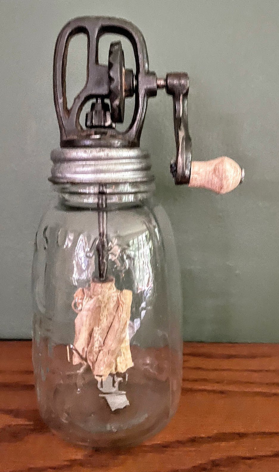 Primitive Farmhouse Retro Butter Churn Glass Mason Jar Crank Lid Display Only - The Primitive Pineapple Collection
