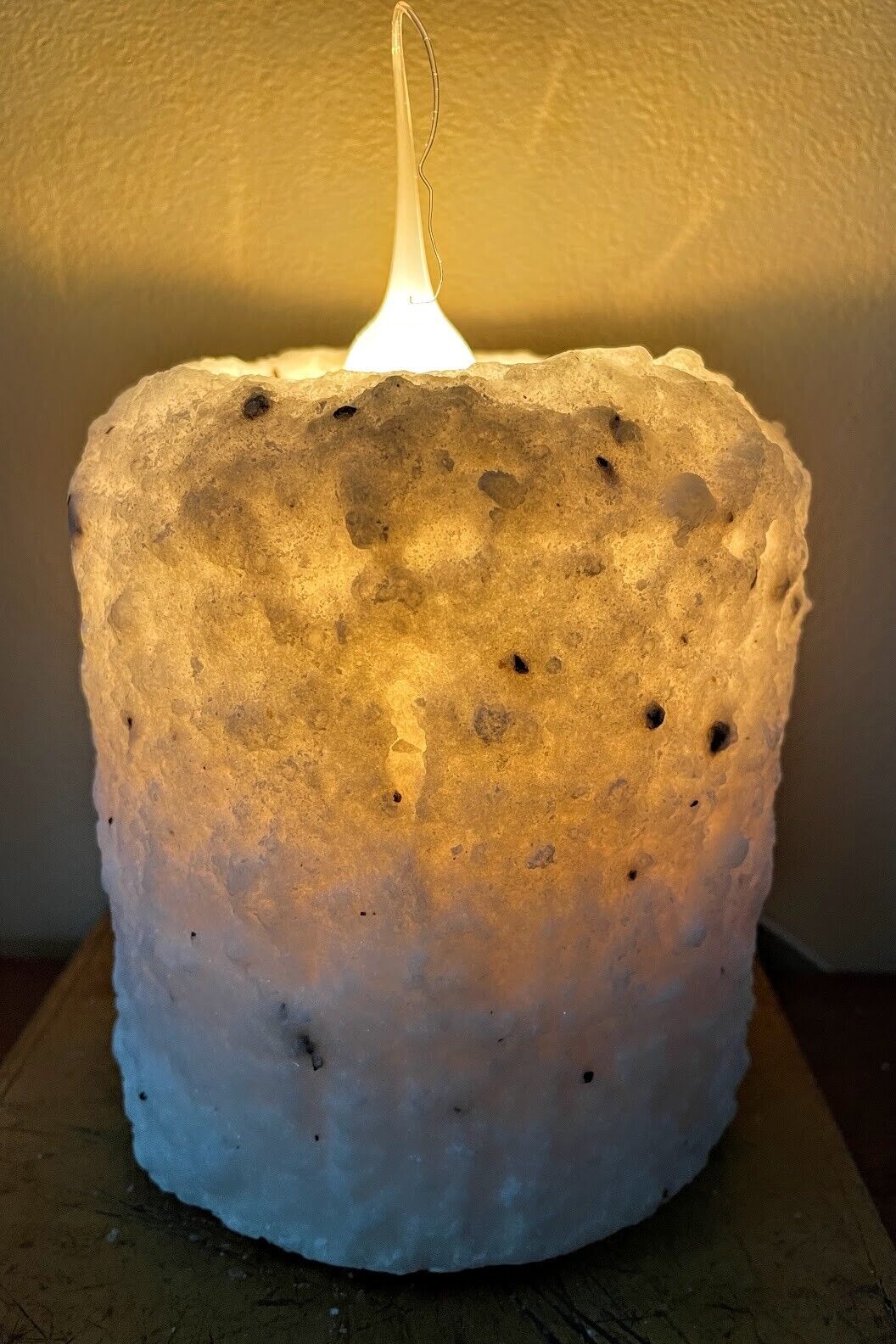 Primitive/Country Handcrafted Electric Hearth Vanilla Bean Candle 5" x 4’5" - The Primitive Pineapple Collection