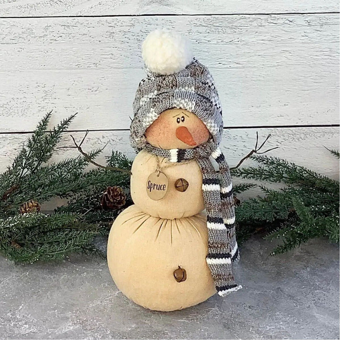 Honey and Me Christmas Spruce the Snowy Snowman C2203 - The Primitive Pineapple Collection