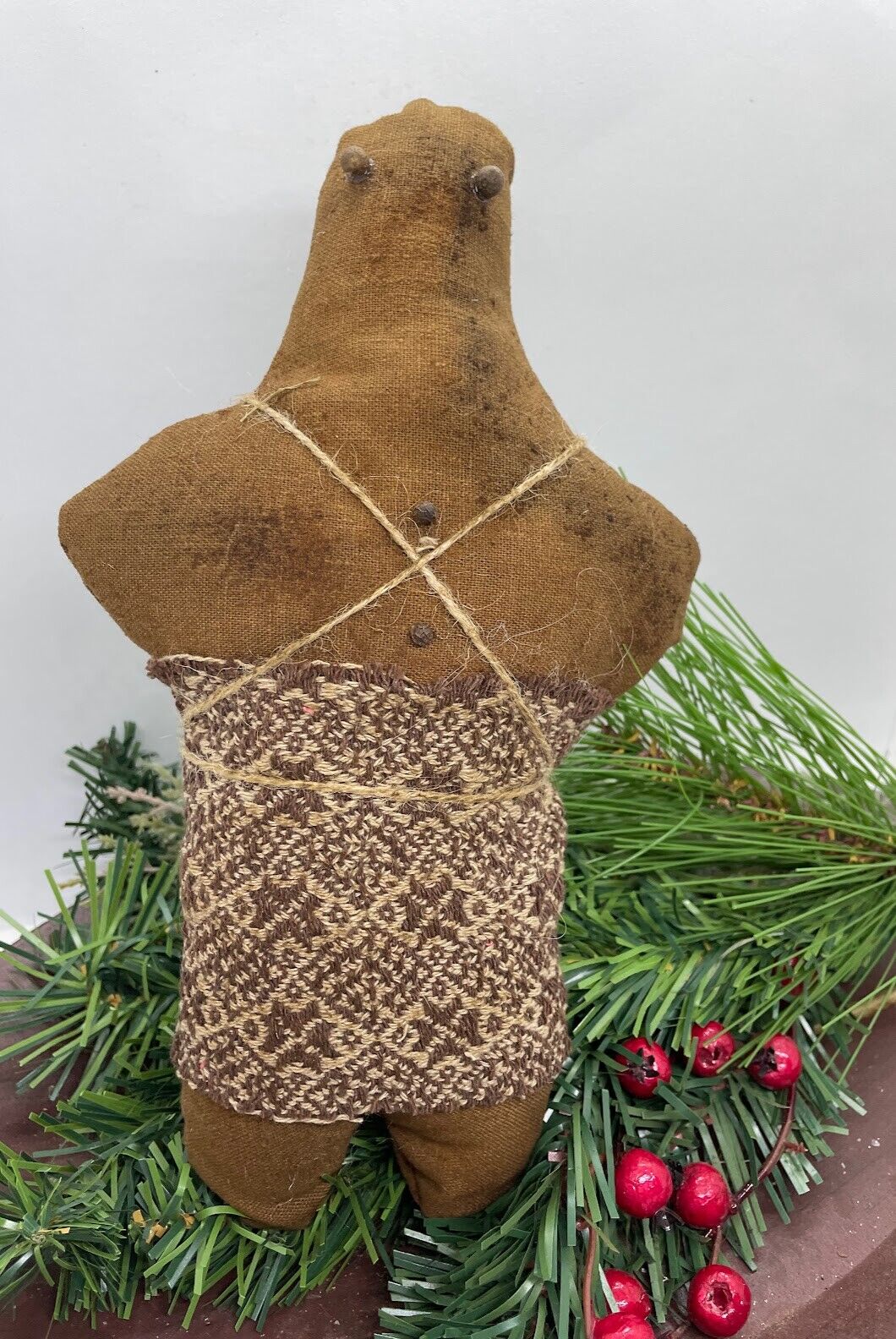 Primitive Handcrafted Gingerbread Men 11" Bowl Filler - The Primitive Pineapple Collection