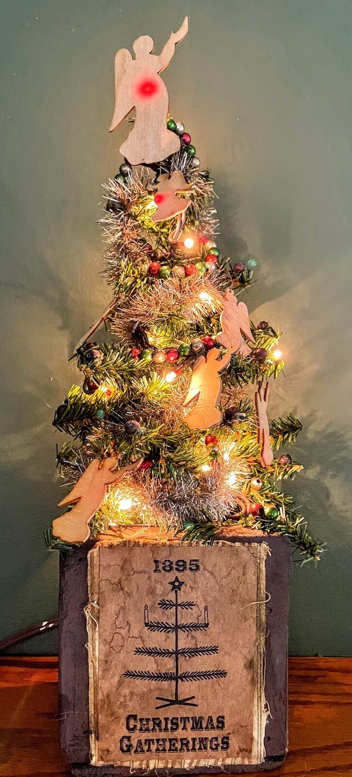 Primitive Electric Christmas Gatherings Christmas Tree Angels In Wood Box 17" - The Primitive Pineapple Collection
