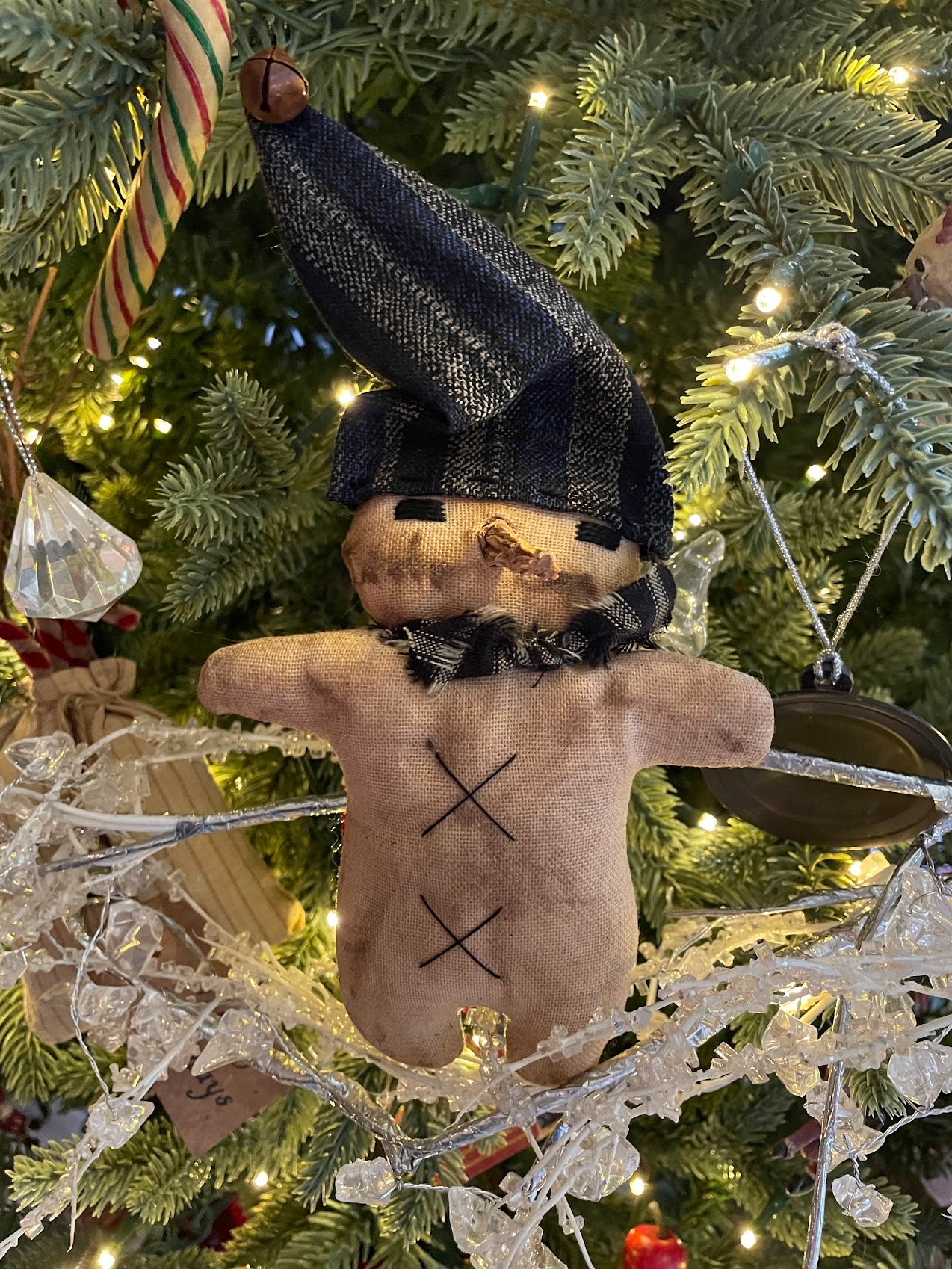 Primitive Handcrafted 6&