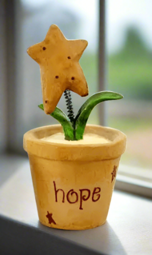 Primitive Country 4.5" Hope Flower Pot Shelf Sitter Folk Art - The Primitive Pineapple Collection