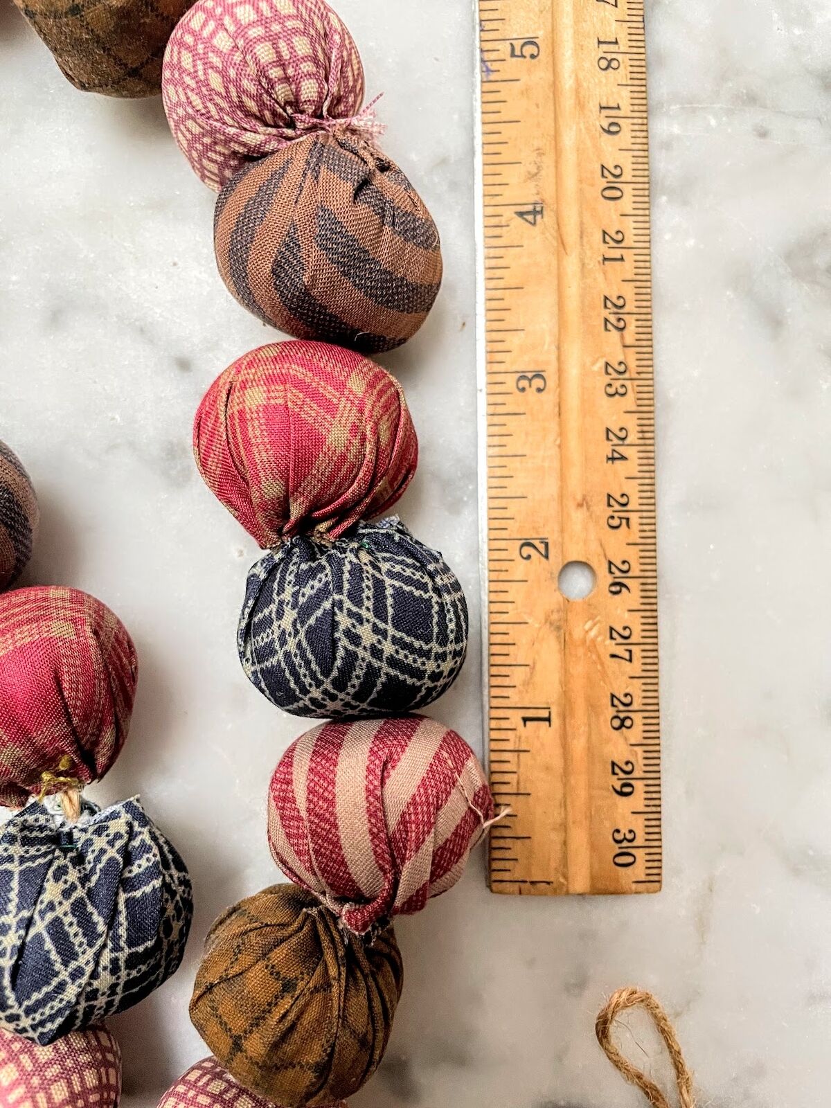 Primitive Colonial 1" Fabric Rag Ball Garland String 62" Homespun Fabric - The Primitive Pineapple Collection
