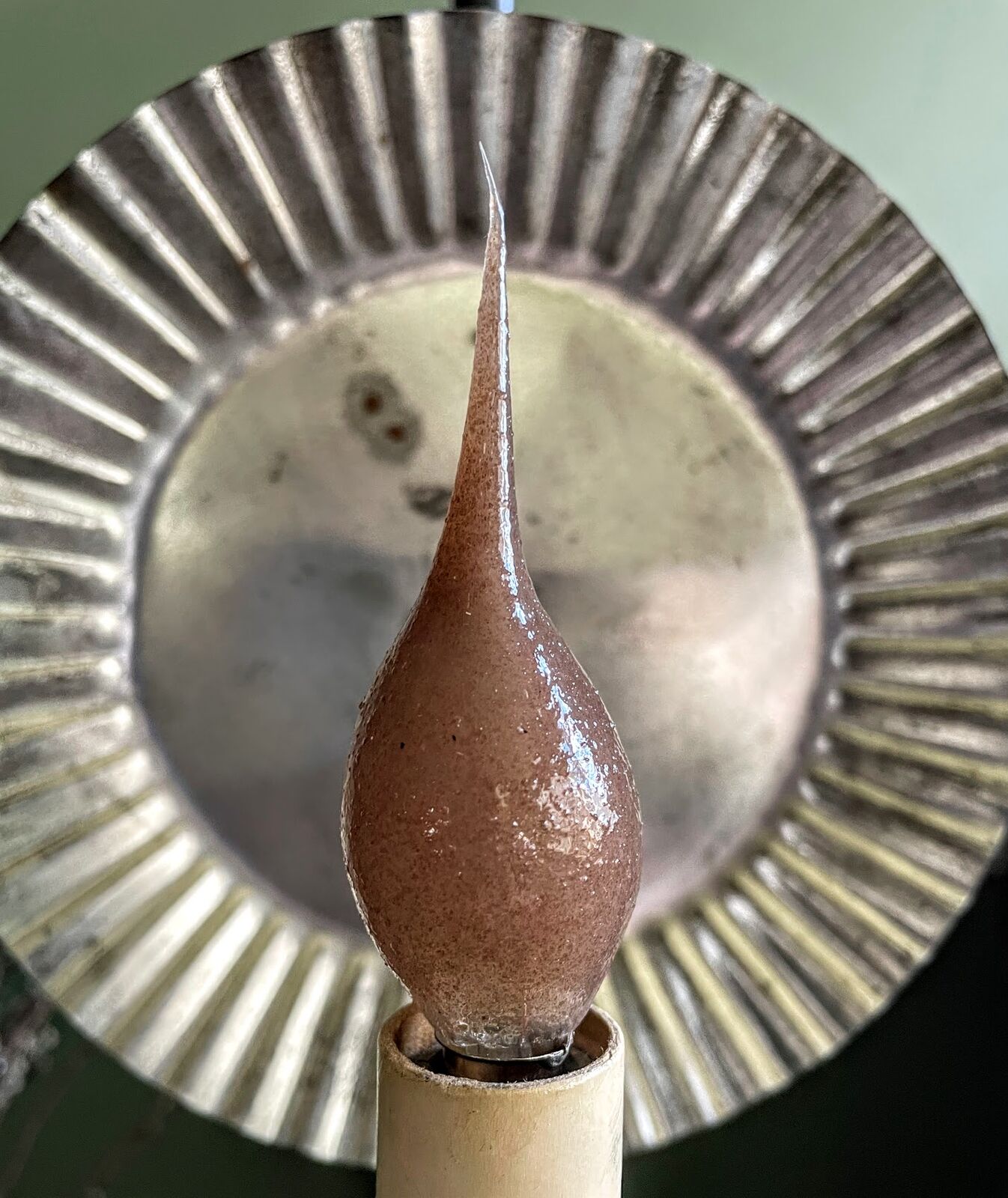 Primitive/Farmhouse 5 watt Banana Nut Bread Scented Silicone Light Bulb - The Primitive Pineapple Collection