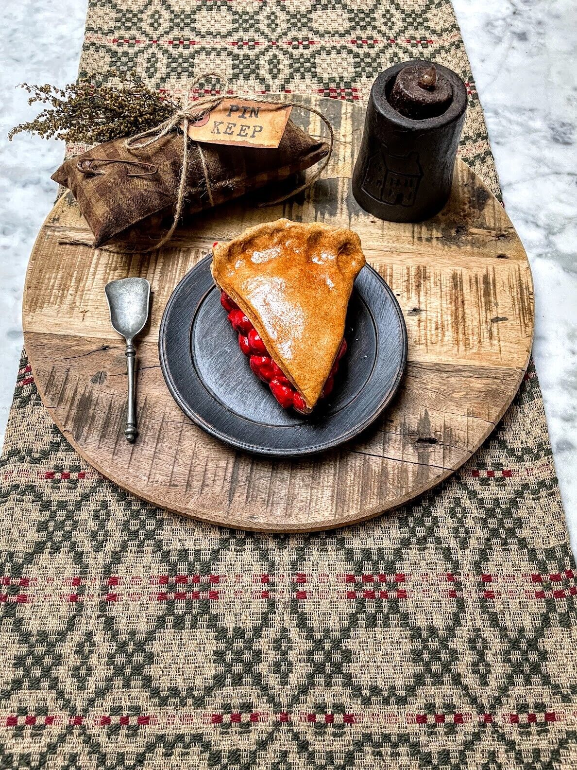 Primitive Patriots Knot Green/ Tan/Red Long Runner 56" - The Primitive Pineapple Collection