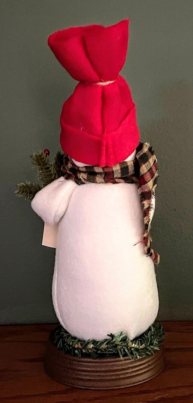 Primitive Handmade Christmas I Love Snow Snowman on Rusty Lid Greens/Berries 8" - The Primitive Pineapple Collection