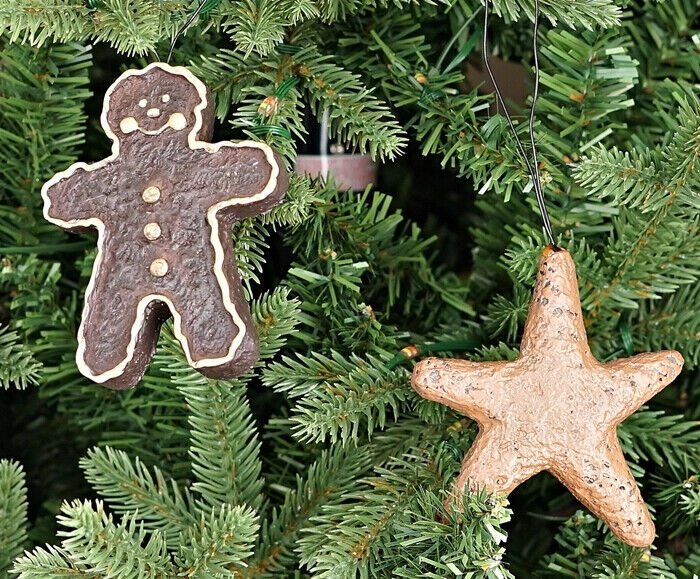 Primitive Christmas 4 pc Resin Country Cookie Ornaments 3.5" - The Primitive Pineapple Collection