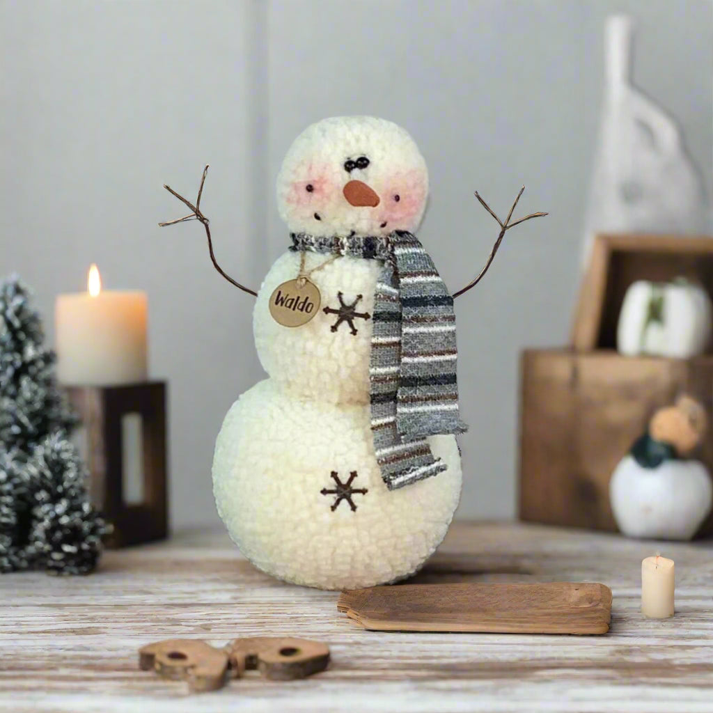 Honey and Me Christmas 9" Waldo the Wooly Snowman C22375 - The Primitive Pineapple Collection