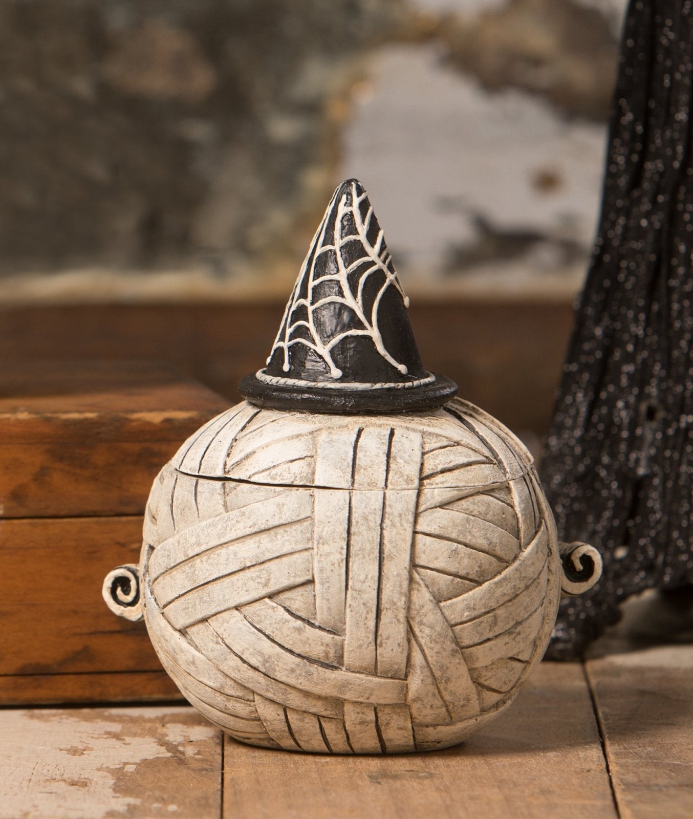 Bethany Lowe Halloween Mummy Mia Johanna Parker JP2031 - The Primitive Pineapple Collection