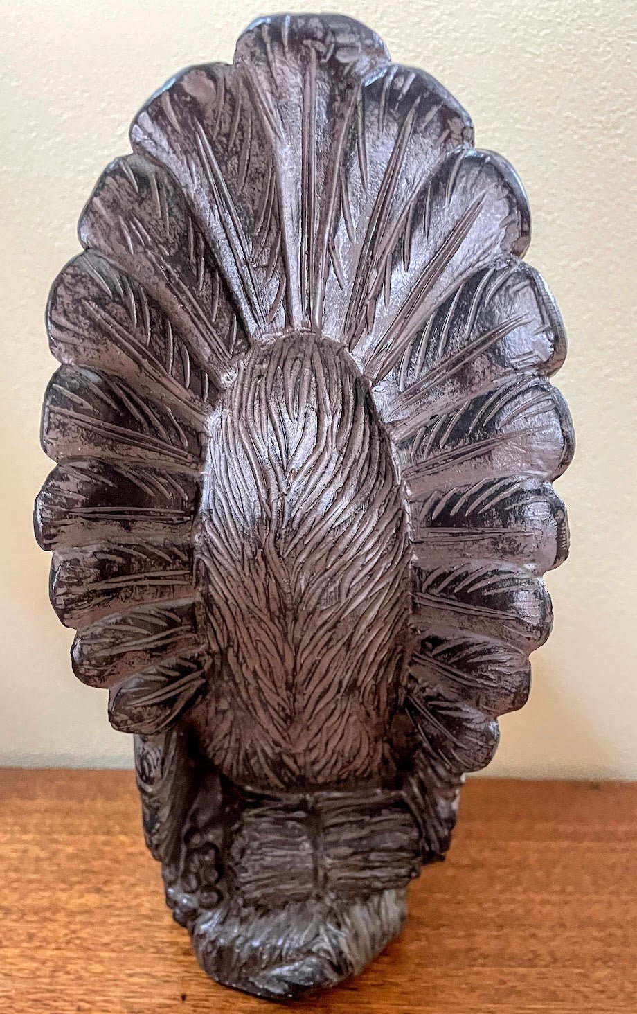 Primitive Farmhouse 10" Rustic Brown Resin Detailed Thanksgiving Turkey Figurine. - The Primitive Pineapple Collection