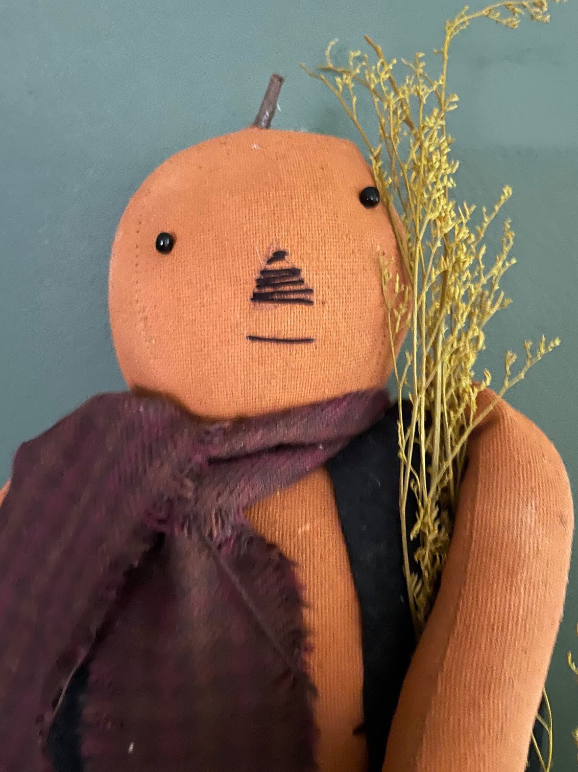 Primitive Handcrafted Gus The Pumpkin Man 11" Wool Scarf Sweet Annie - The Primitive Pineapple Collection