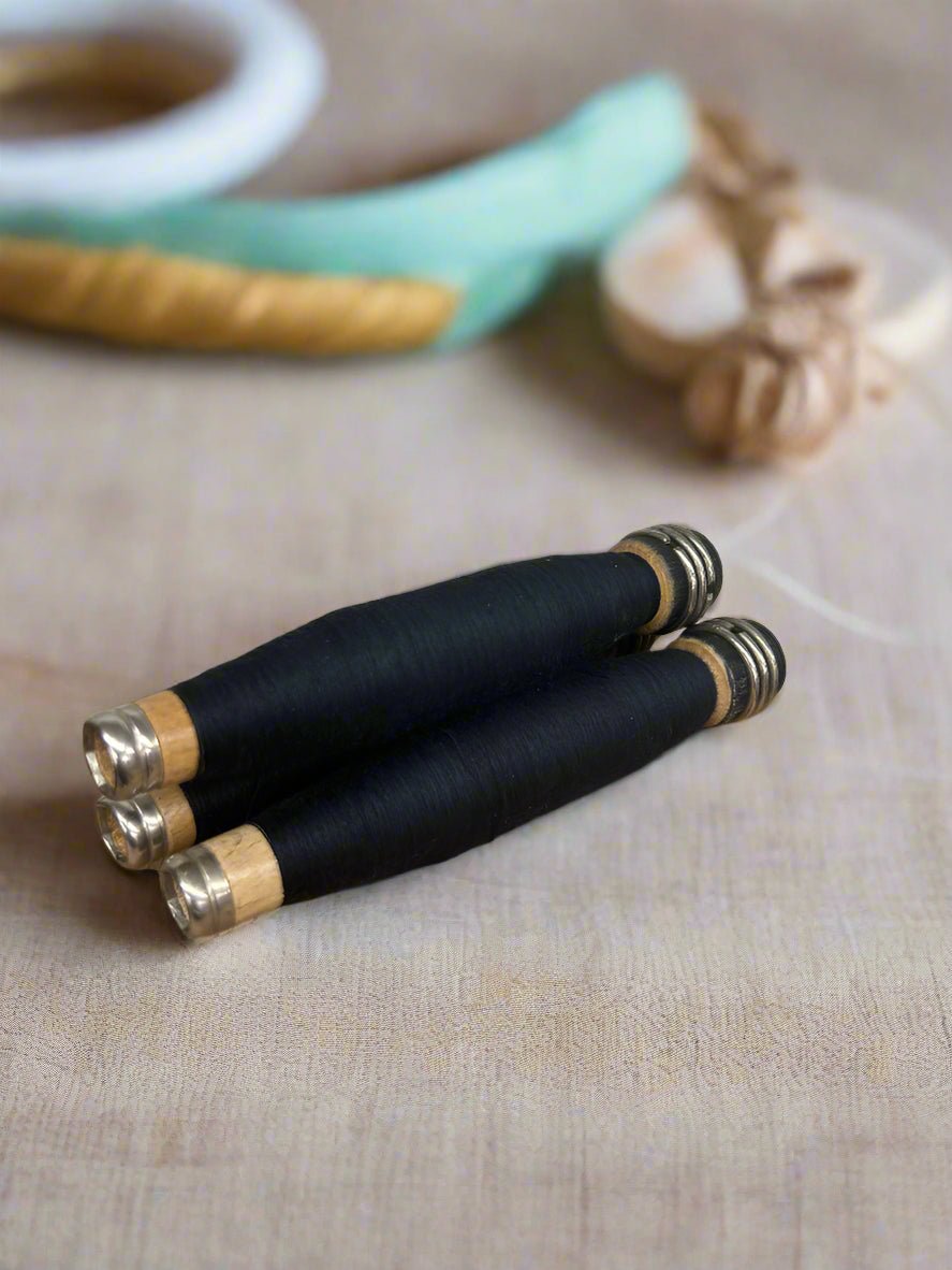 Primitive Everyday ONE pc 6.5&quot;Black Yarn Quill - The Primitive Pineapple Collection