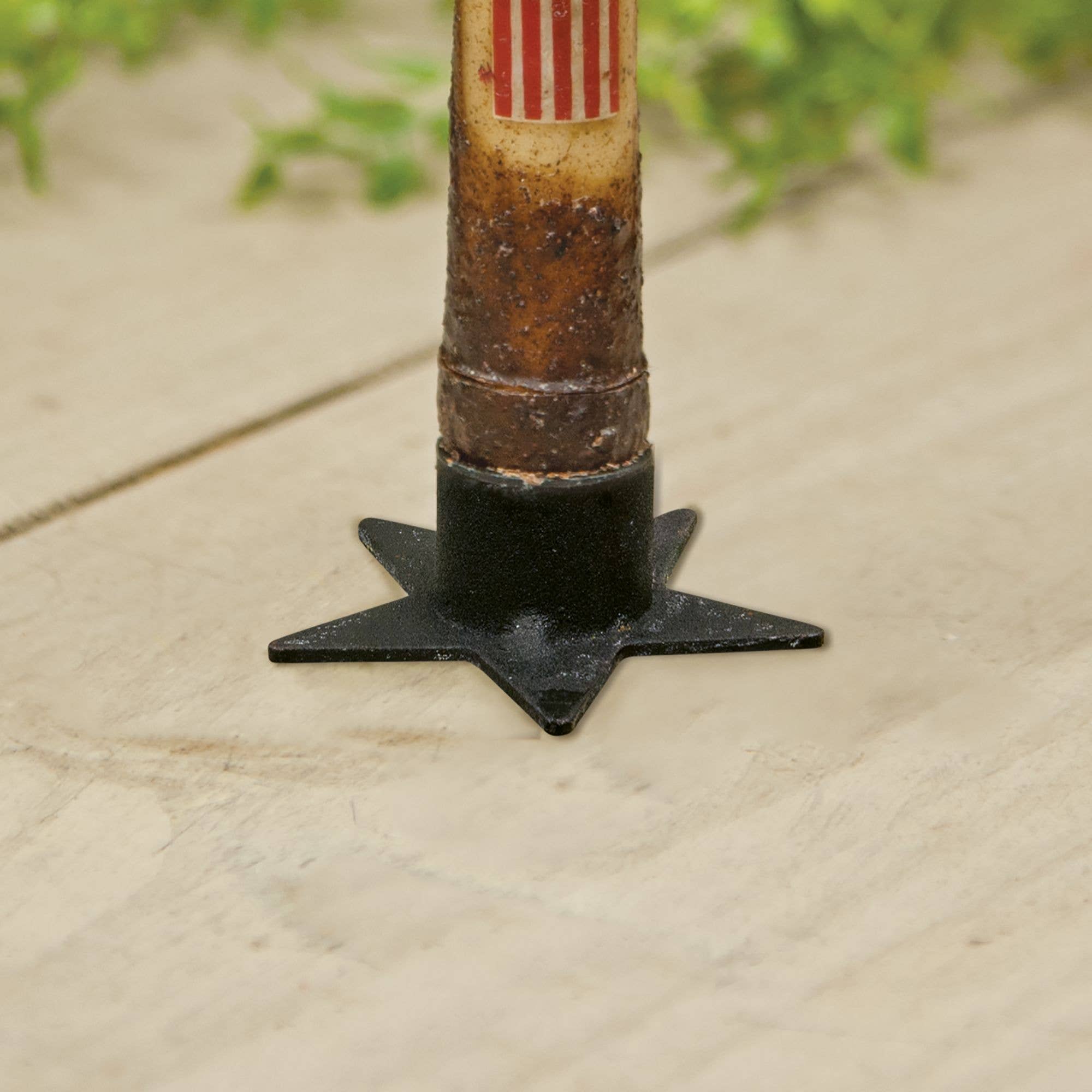 Farmhouse Metal Star Taper Holder - The Primitive Pineapple Collection