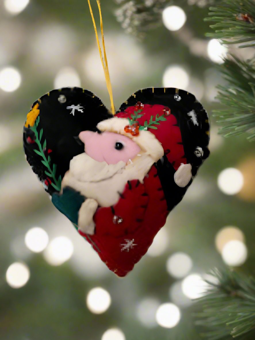 Primitive Christmas Handcrafted Felt 3&quot; Black Heart w/ Santa/Tree Ornament