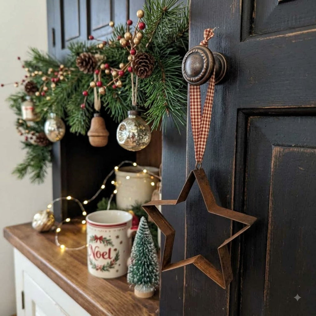 Primitive Colonial Hanging Metal Large Metal Star Cookie Cutter Ornament