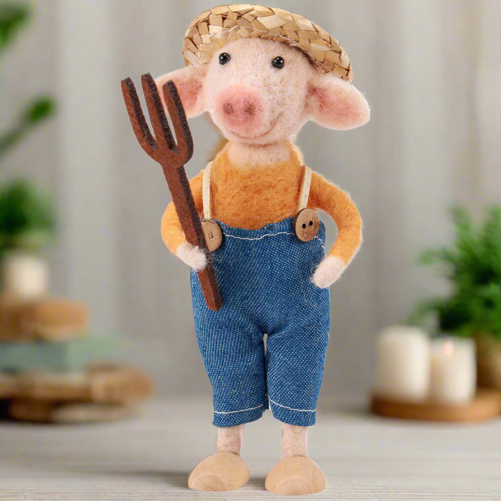 Primitive Farmhouse 6&quot; Felt Pitchfork Pig