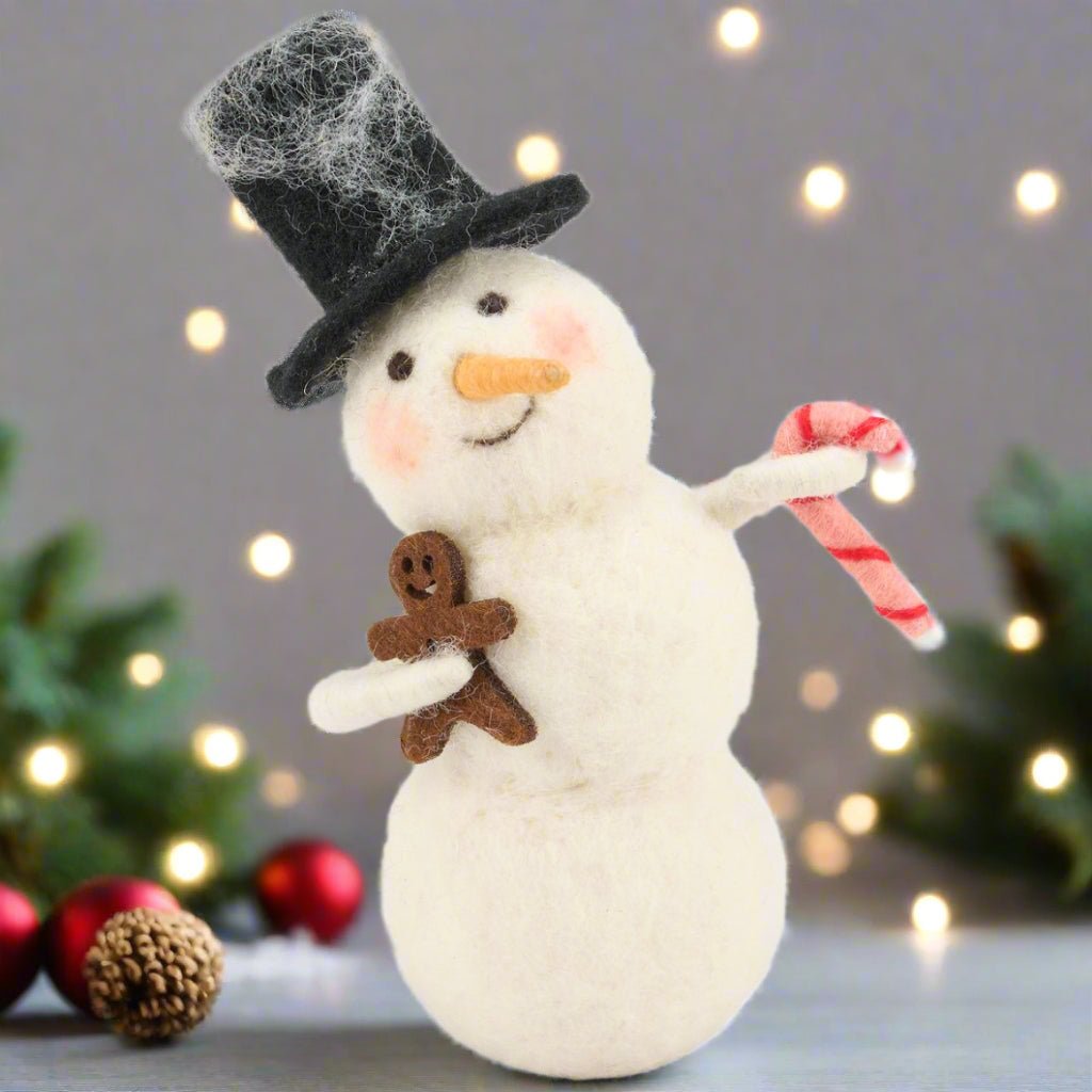 Primitive Christmas Gingerbread Snowman - The Primitive Pineapple Collection