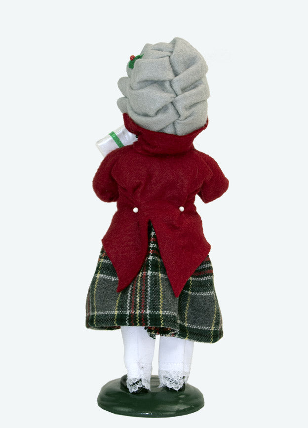 Byers Choice Carolers Christmas Family w/ Cookie Girl 1247G