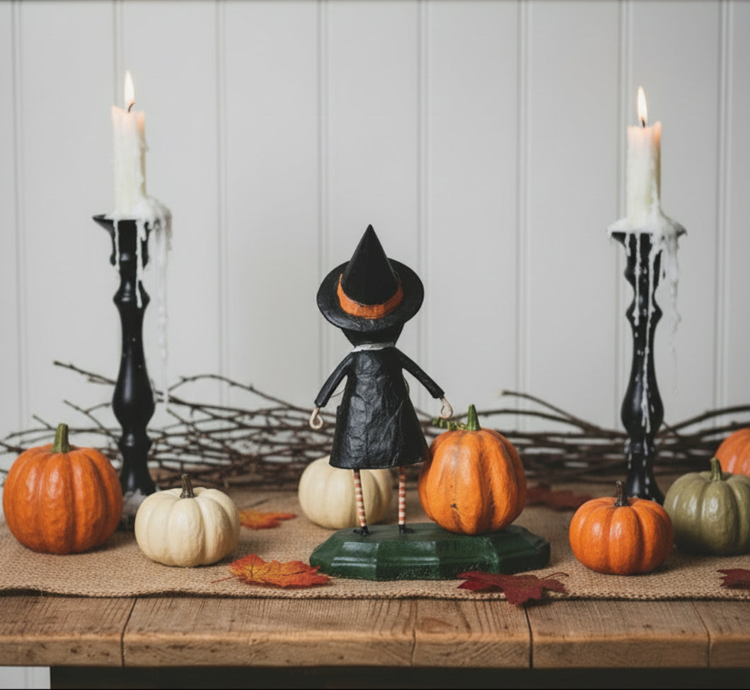 ESC Folk art Halloween Lori Mitchell Agatha and Jack 13317