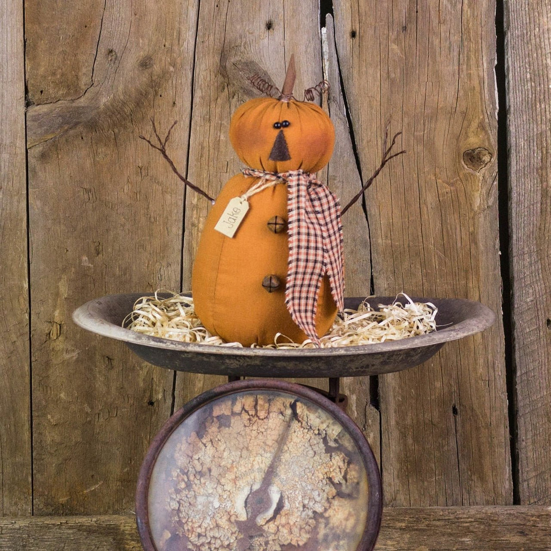 Honey and Me Halloween Jake the Jack - O - Lantern F18402 - The Primitive Pineapple Collection