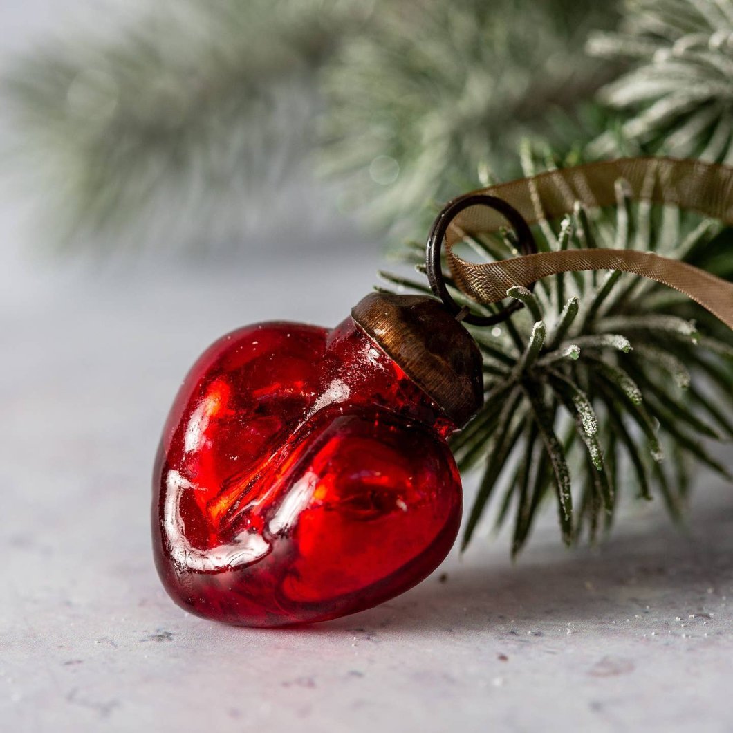 Christmas Handmade 1” Crackle Red Heart Ornaments 6 pc Set - The Primitive Pineapple Collection