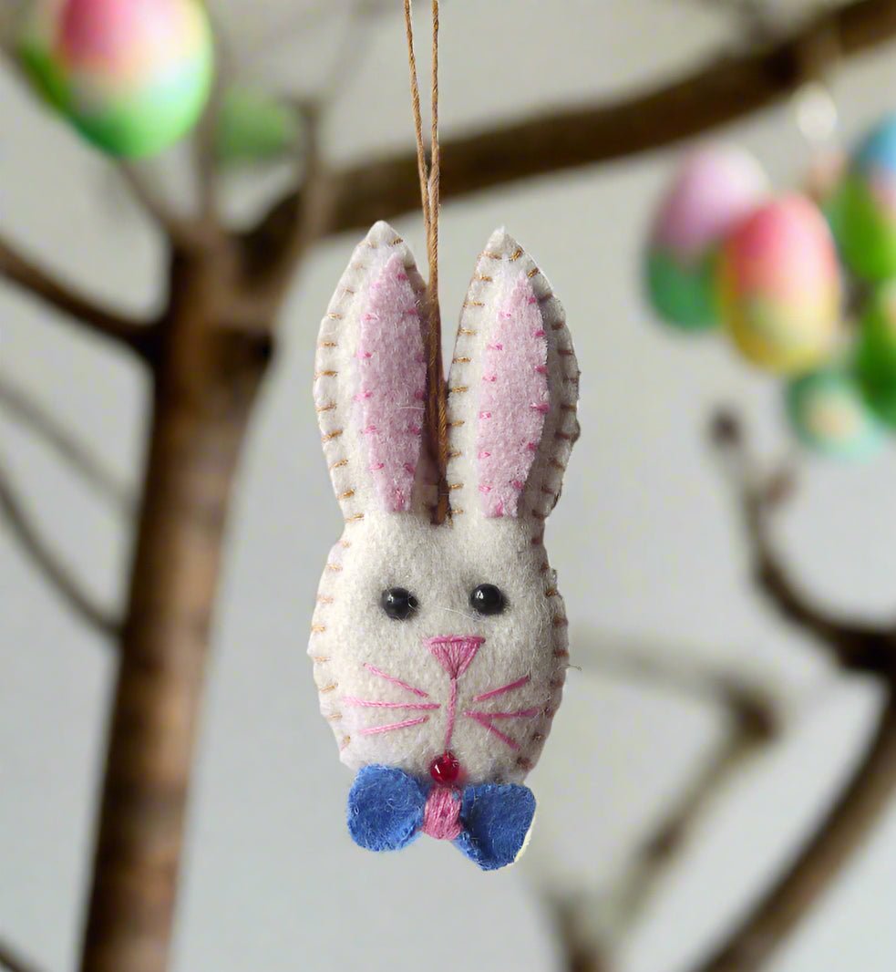 Primitive Handcrafted Spring Easter Felt 3” Heart w/ Spring Bunny Ornament - The Primitive Pineapple Collection