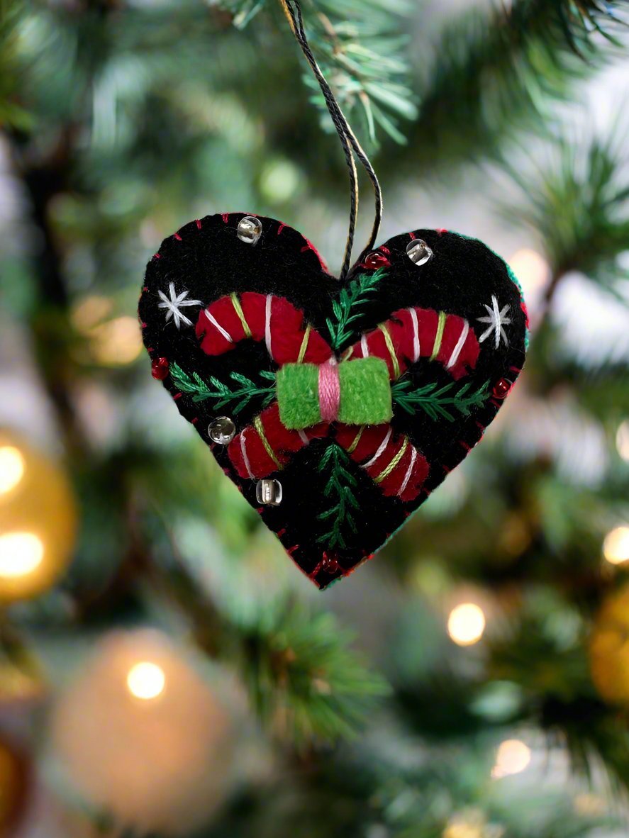 Primitive Christmas Handcrafted Felt 2" Black Heart w/ Candy Canes Ornament - The Primitive Pineapple Collection