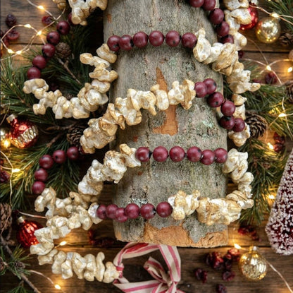 Ragon House 9-Foot Faux Popcorn &amp; Cranberry Christmas Garland - The Primitive Pineapple Collection