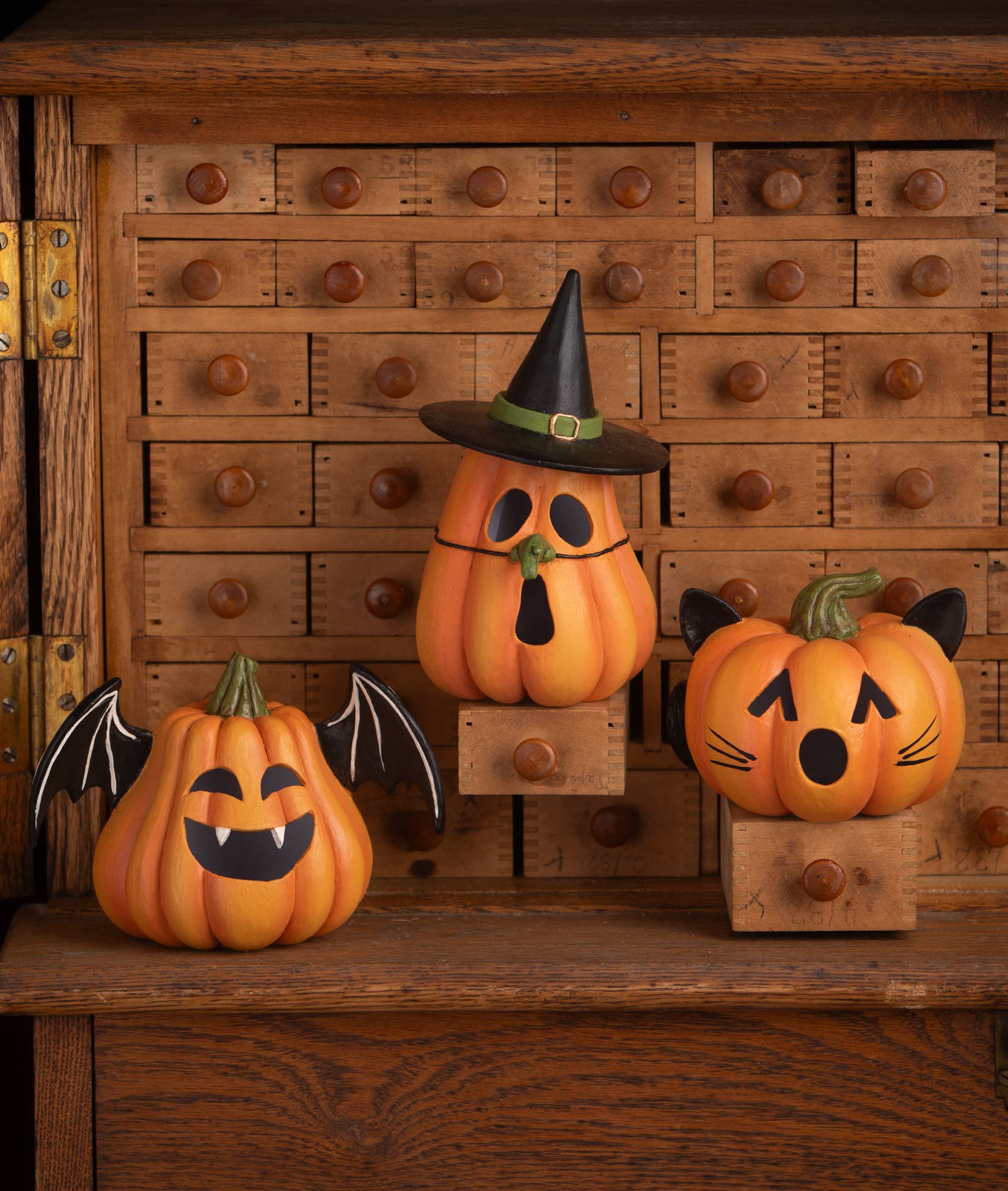 Bethany Lowe Halloween Pumpkin Bat Luminary TF4249 - The Primitive Pineapple Collection