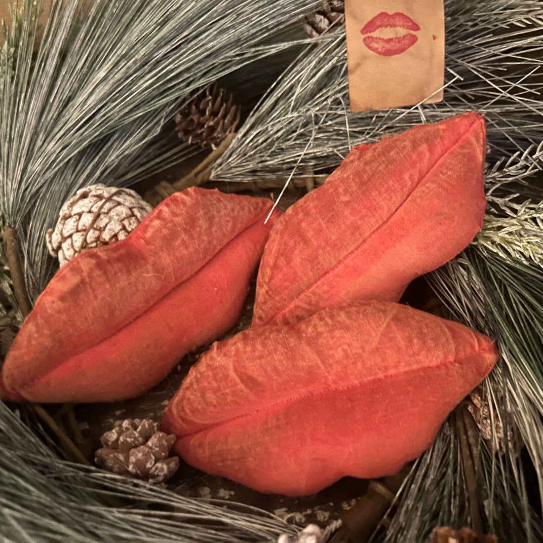 Primitives Handcrafted USA Distressed Valentine Lip Bowl Filler - The Primitive Pineapple Collection