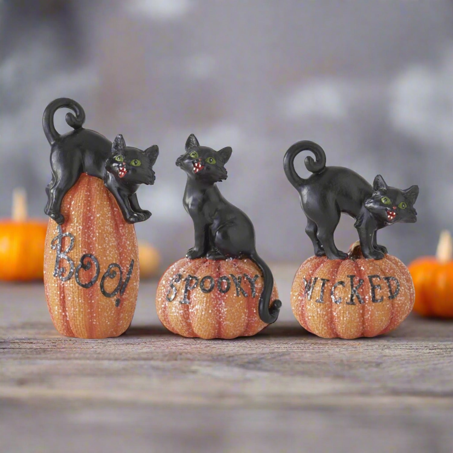 Halloween Folk Art Retro look 6.5&quot; Black Cats on Glittered Pumpkin 3 Styles