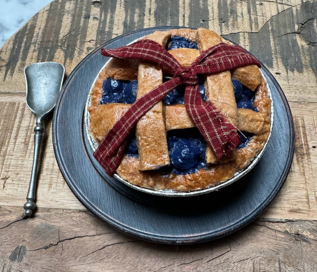 Primitive Colonial 4” Lattice Blueberry Pie Choice of Scent - The Primitive Pineapple Collection