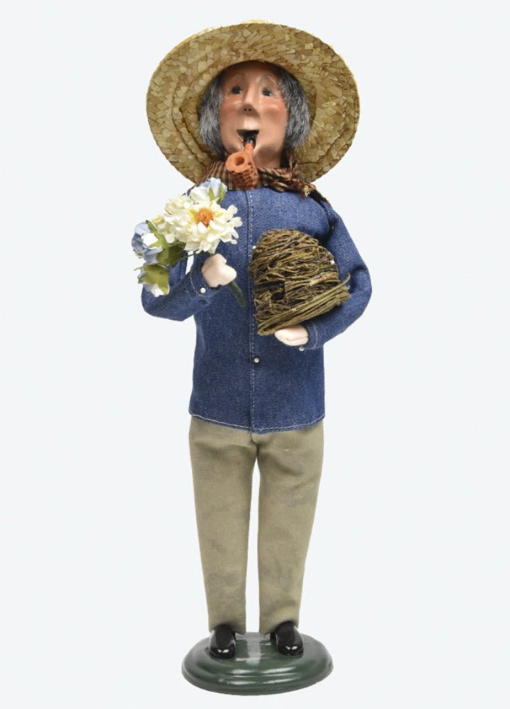 Colonial Byers Choice Gardening Man w/ Pipe 2257 - The Primitive Pineapple Collection