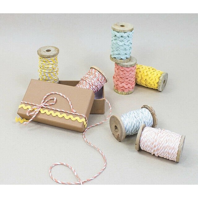 Farmhouse Country Craft Wood Spool w/ Bakers Twine Crafts Bowl Filler - The Primitive Pineapple Collection