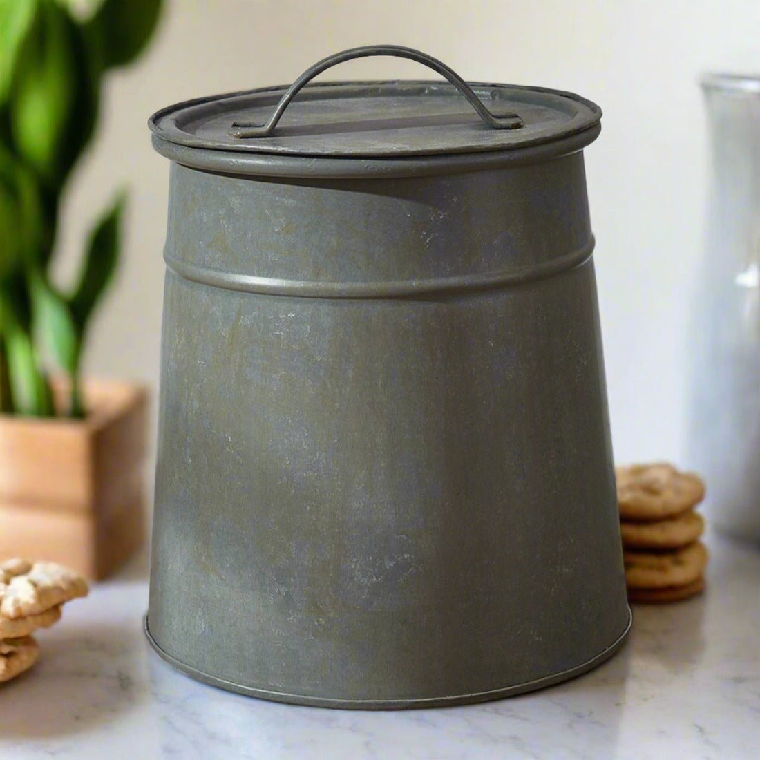 Primitive Farmhouse Colonial Look Metal Cookie Jar 8.5" - The Primitive Pineapple Collection