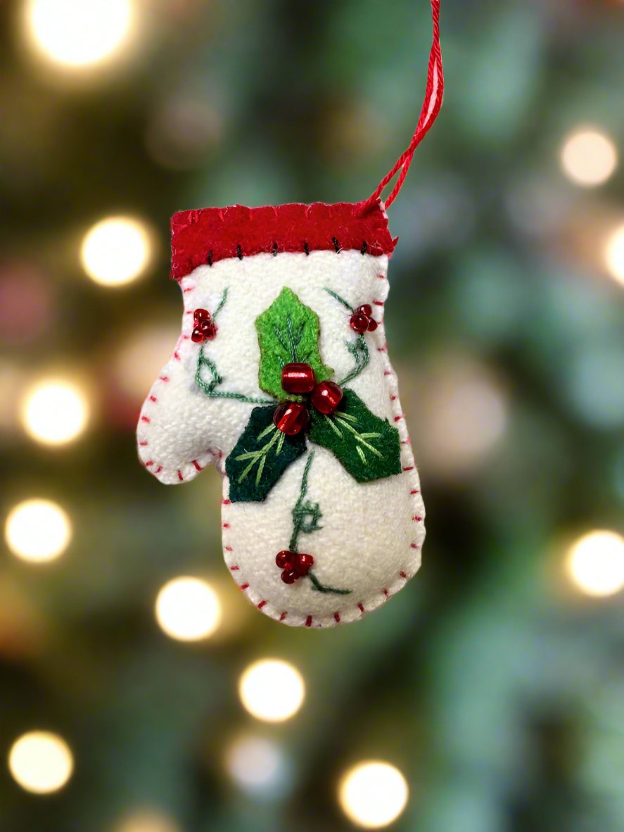 Primitive Christmas Handcrafted Felt 2.5” White Mitten w/ Holly Ornament