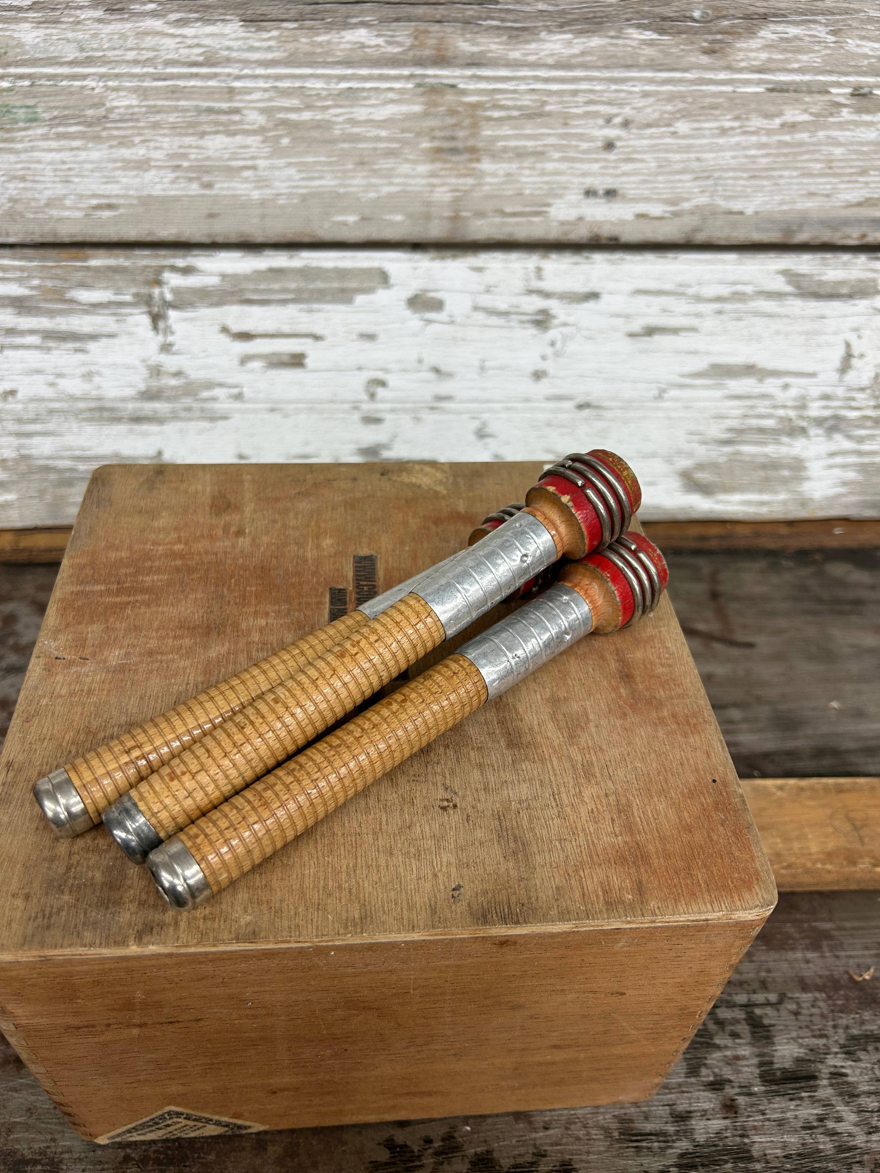 Primitive Everyday ONE pc 6.5" Red Top Wood Quill