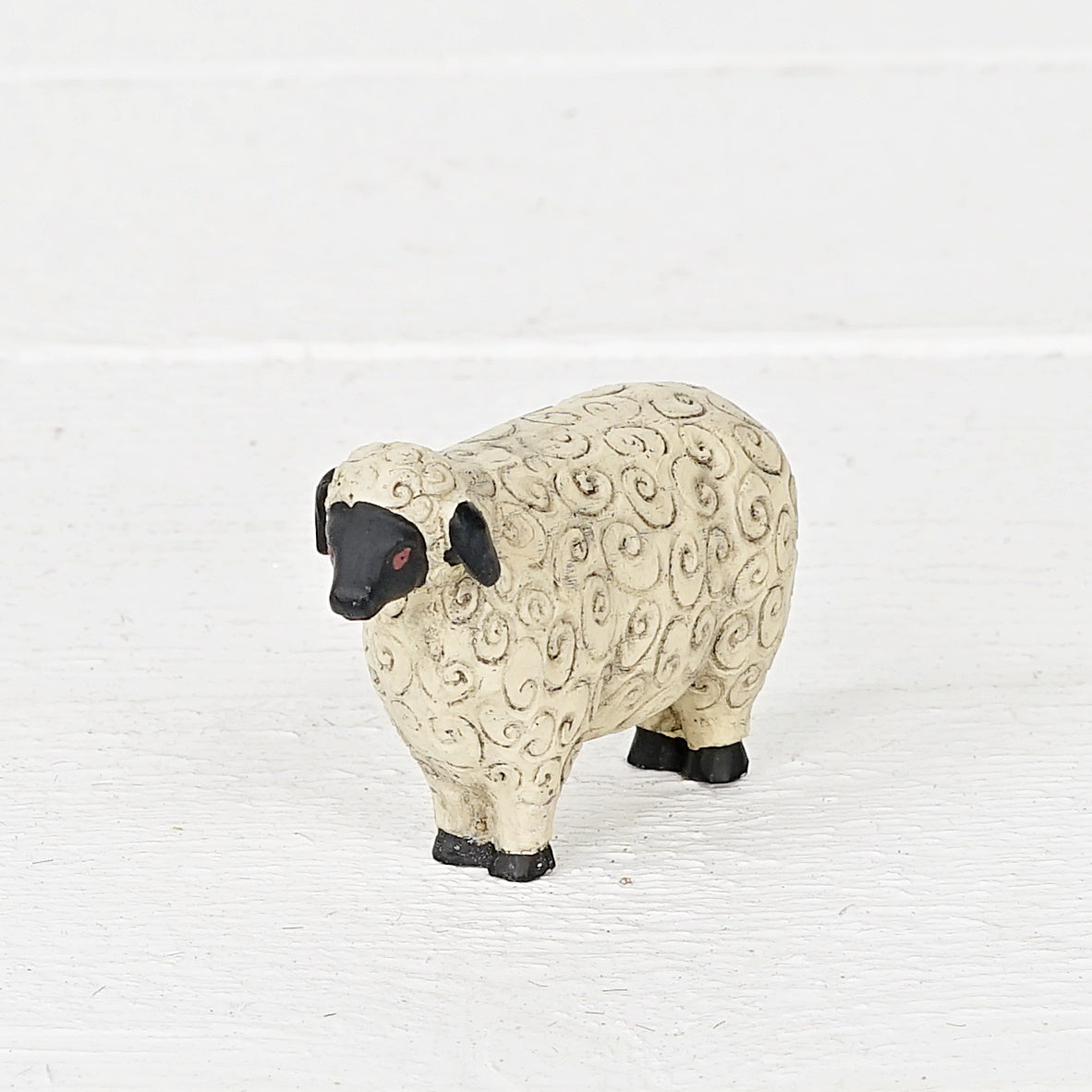 Primitive Farmhouse Folk Art 3.5&quot; Sheep Figurine