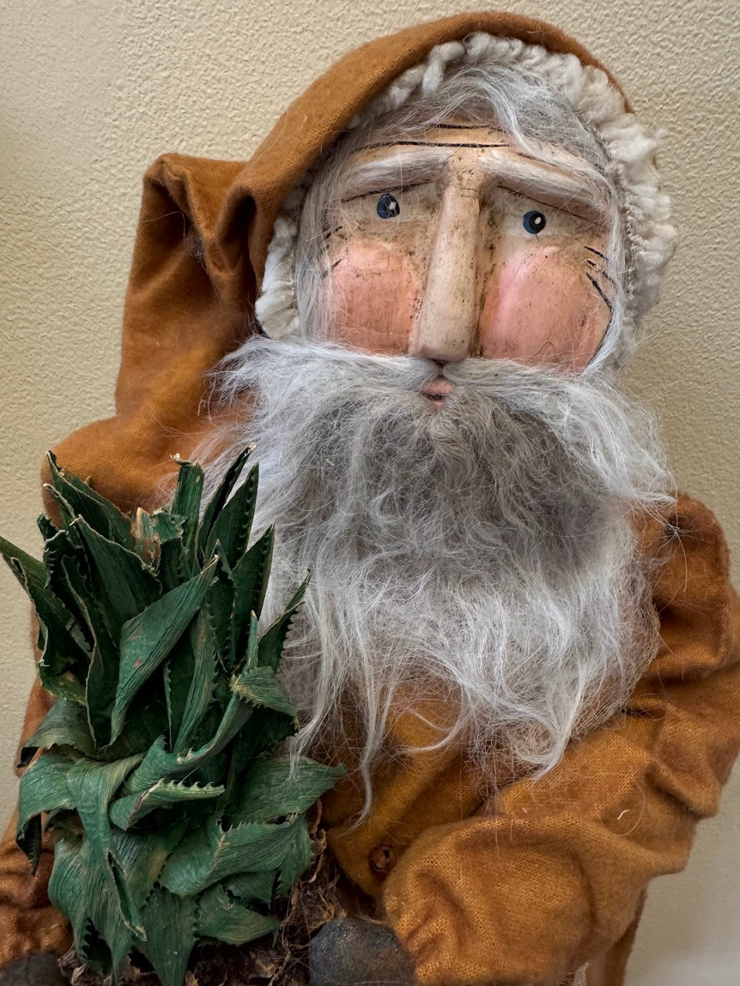 Handcrafted by Michelle Early American Hand Sculpted Clay Face Santa w/ Colonial Pineapple 20&quot;