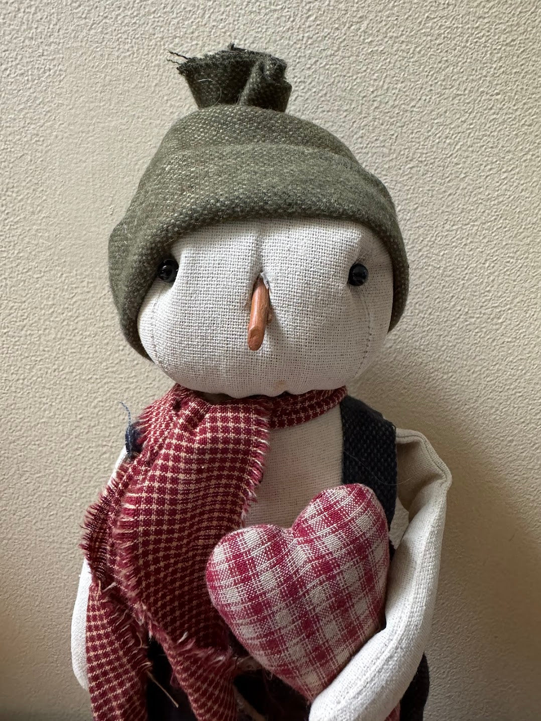 Primitive Handcrafted Christmas Snowman w/ Heart on Stand 13&quot;