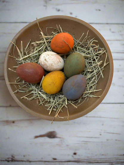 Primitive Colonial Handcrafted Spring 6 pc Egg w/ Prim Easter Grass