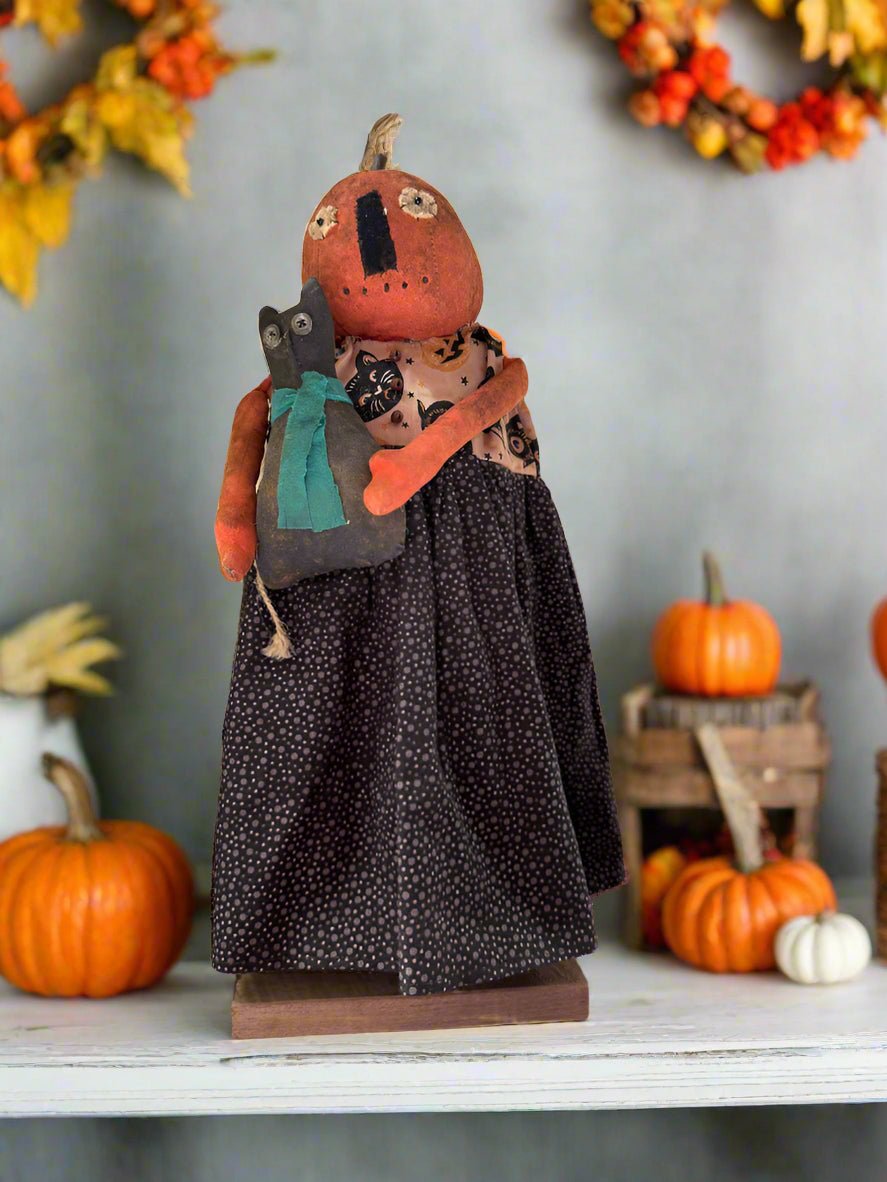 Handcrafted by Michelle Halloween Mrs Pumpkin Woman Doll w/ Cat - The Primitive Pineapple Collection