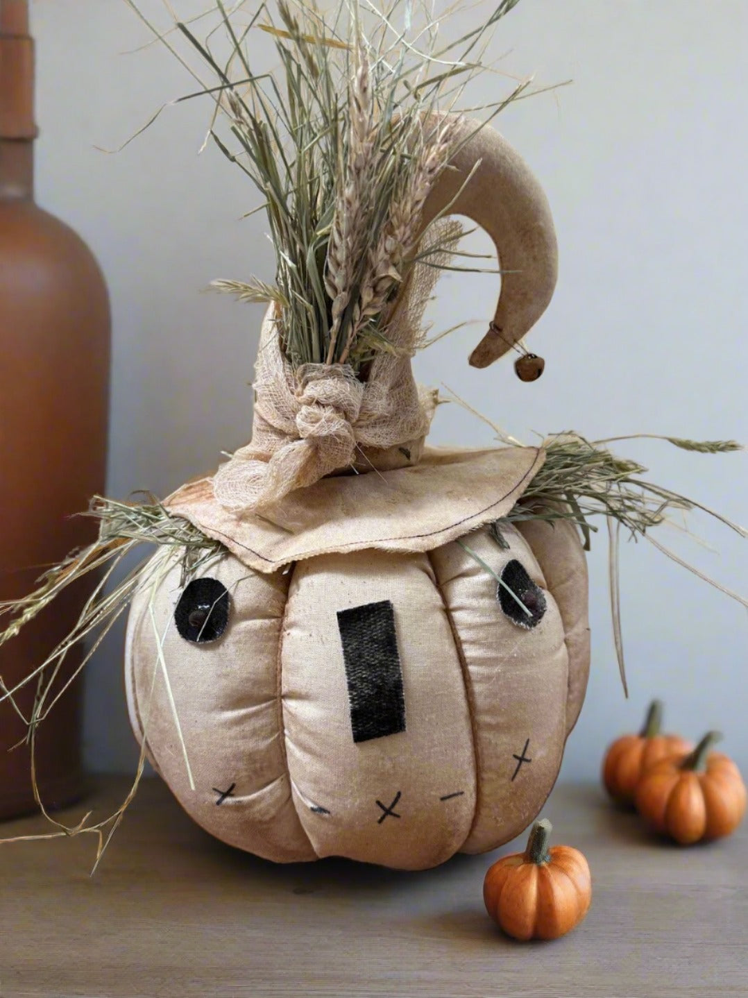Primitive Folk Art USA Halloween Grungy Scarecrow Jack O Lantern 12&quot;H