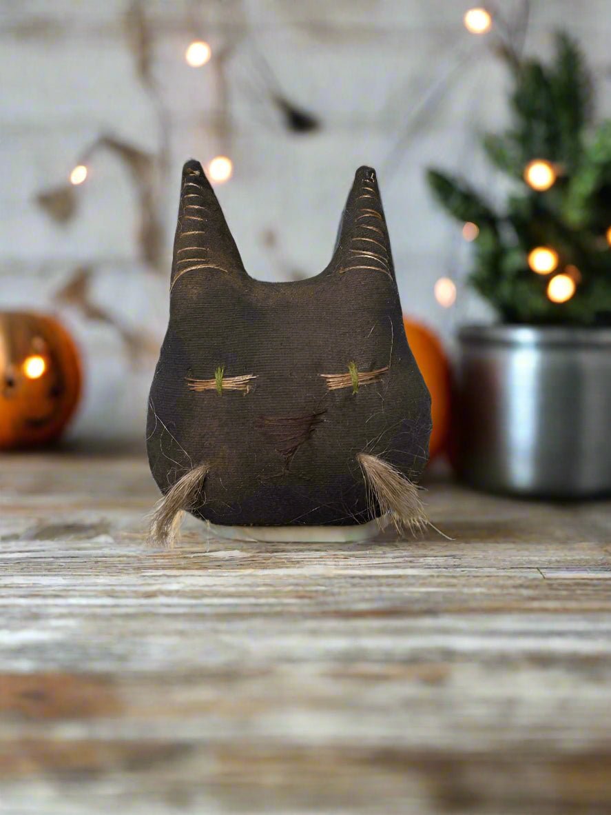 Primitive Fall Halloween Handcrafted 4&quot;Cat w/ Whiskers Ornie Bowl Filler - The Primitive Pineapple Collection