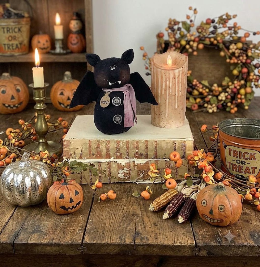 Honey and Me Halloween Boris Groovy Bat F22128 - The Primitive Pineapple Collection